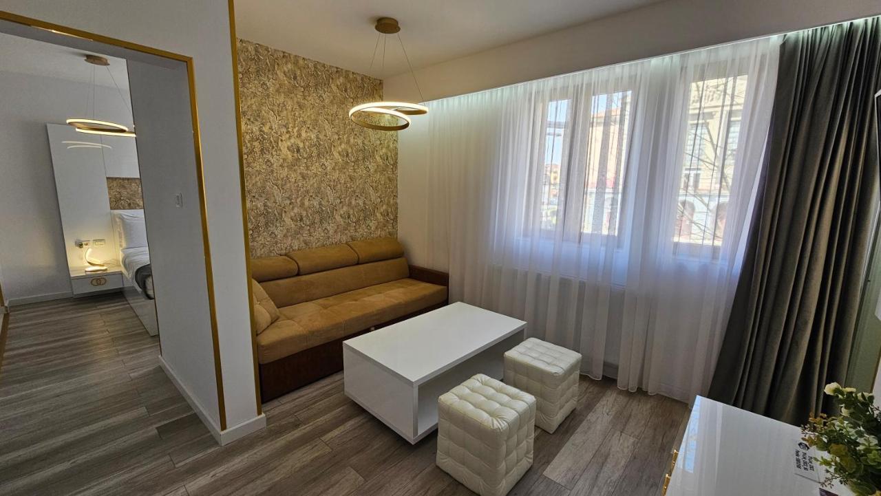 Bed and Breakfast Colt De Rai Resita Esterno foto