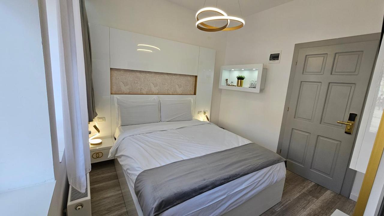 Bed and Breakfast Colt De Rai Resita Esterno foto